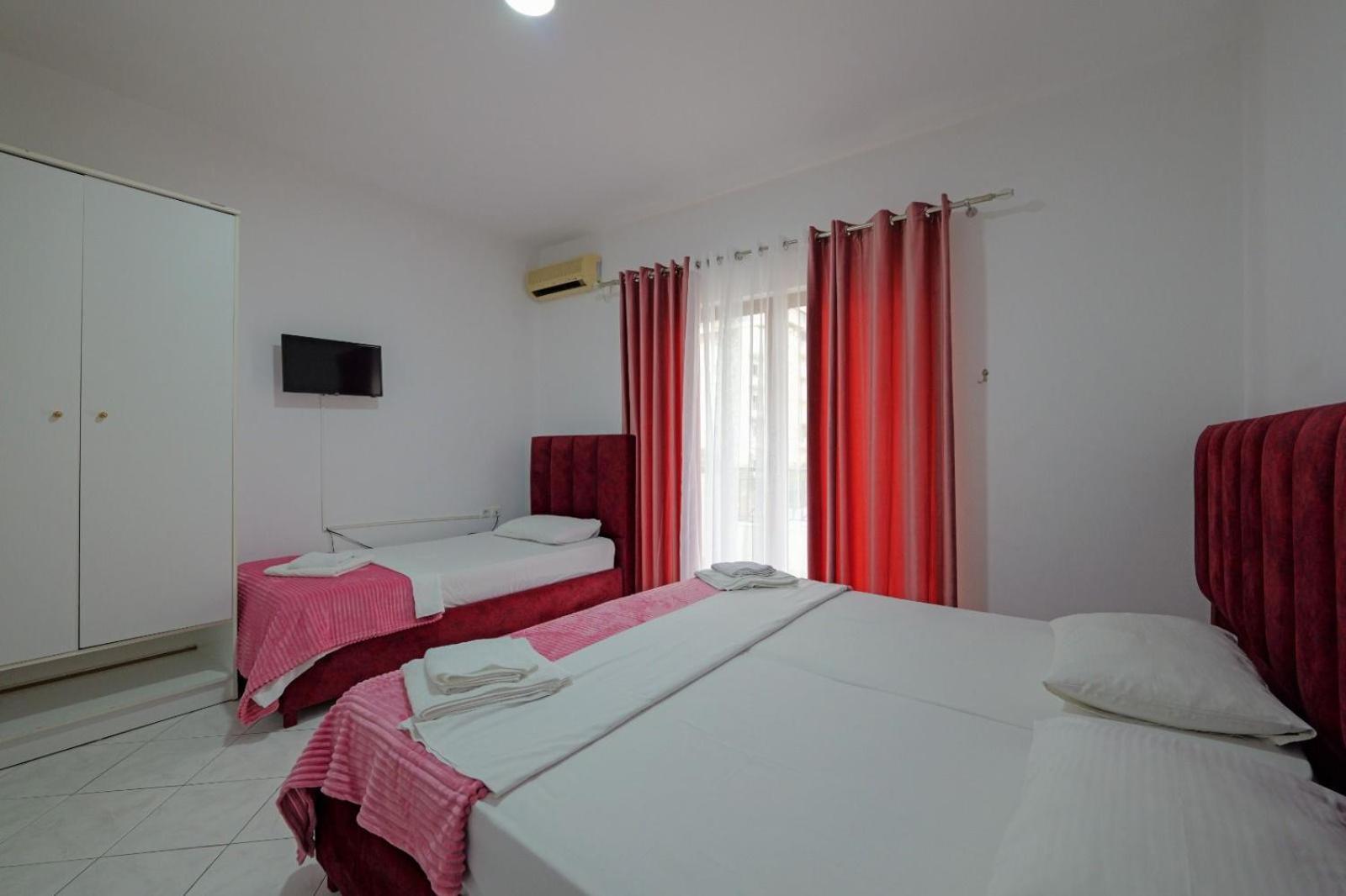Eden Apartment