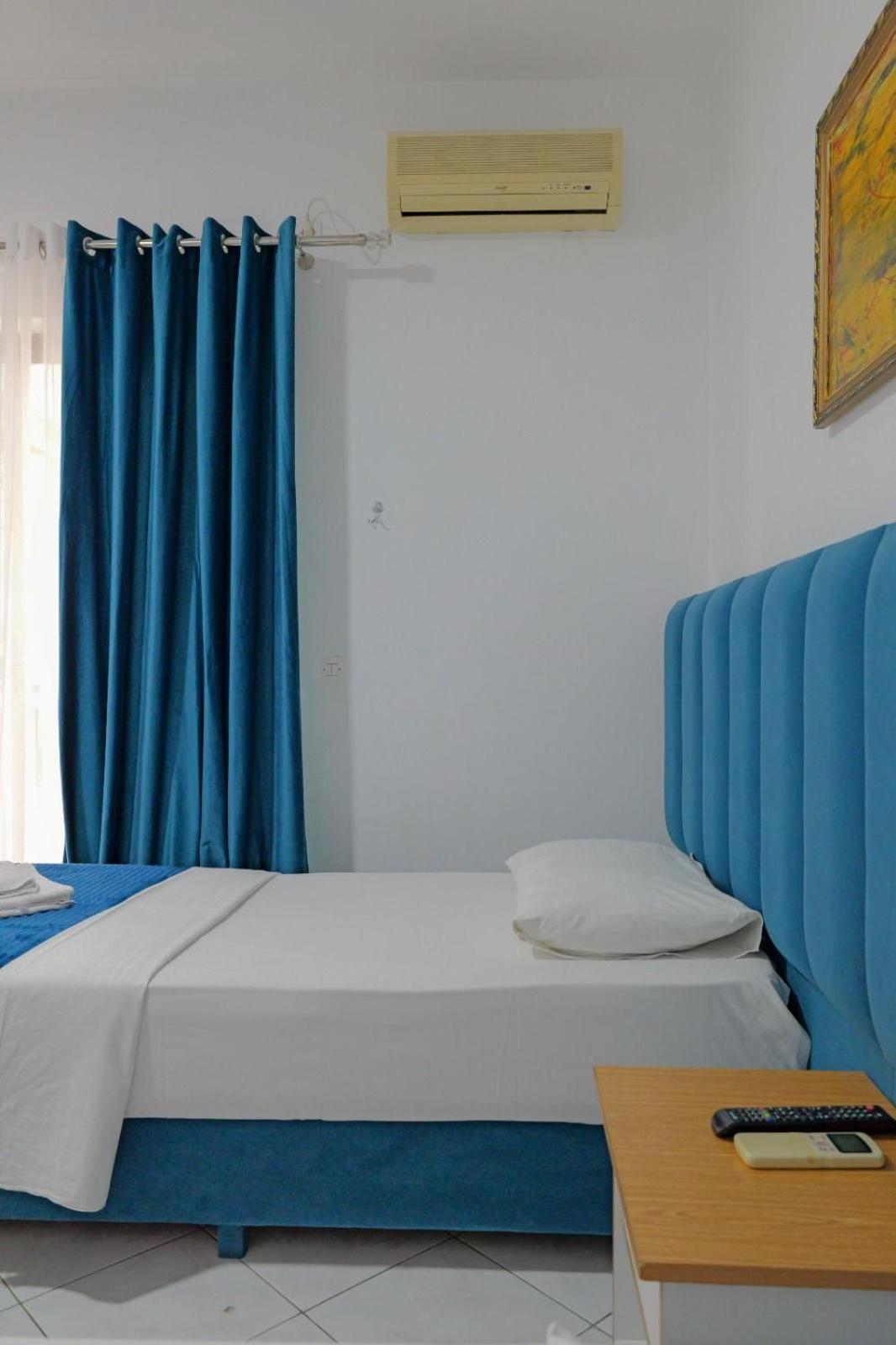 Eden Sarandë